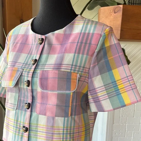 Shortsleeved button down Top - Picture 3 of 12